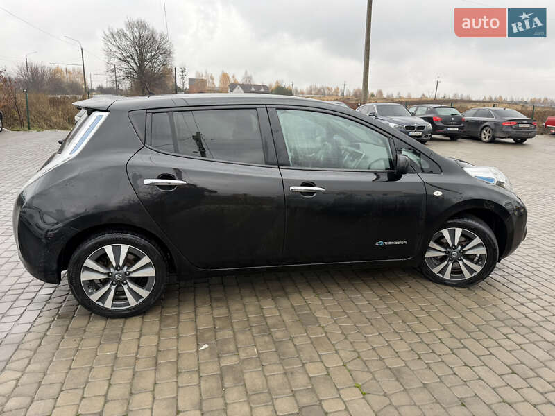 Хетчбек Nissan Leaf 2016 в Луцьку