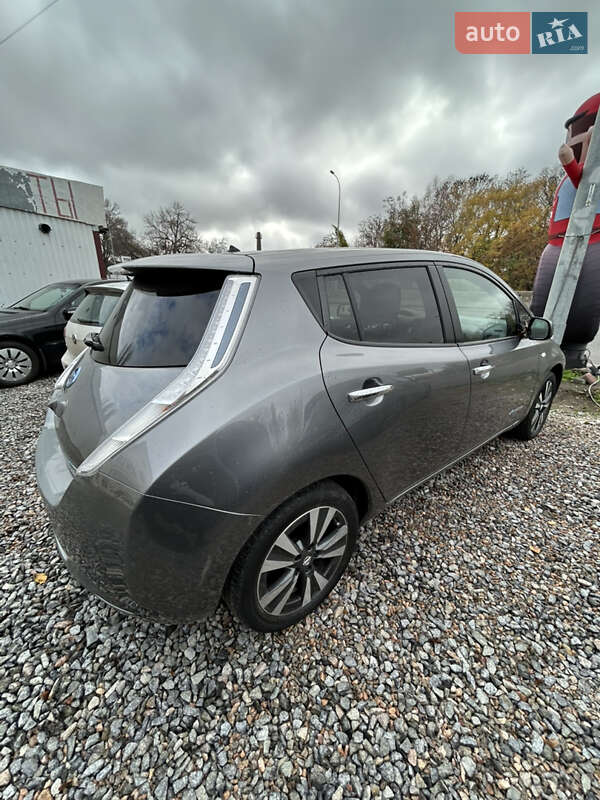 Хэтчбек Nissan Leaf 2016 в Одессе фото 3 Хэтчбек Nissan Leaf 2016 в Одессе