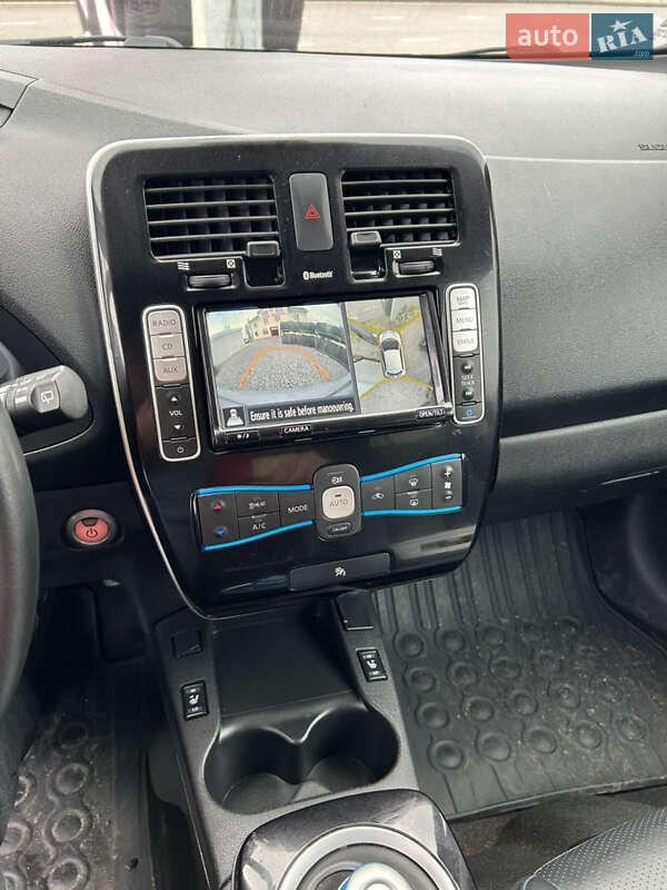 Хэтчбек Nissan Leaf 2016 в Одессе фото 10 Хэтчбек Nissan Leaf 2016 в Одессе