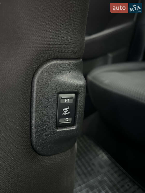 Хетчбек Nissan Leaf 2015 в Львові