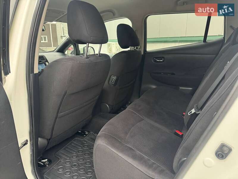 Хетчбек Nissan Leaf 2014 в Вінниці