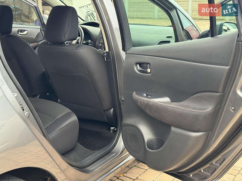 Хэтчбек Nissan Leaf 2015 в Ивано-Франковске фото 25 Хэтчбек Nissan Leaf 2015 в Ивано-Франковске