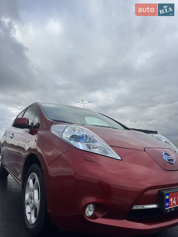 Хетчбек Nissan Leaf 2012 в Львові