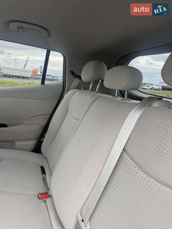 Хетчбек Nissan Leaf 2012 в Львові