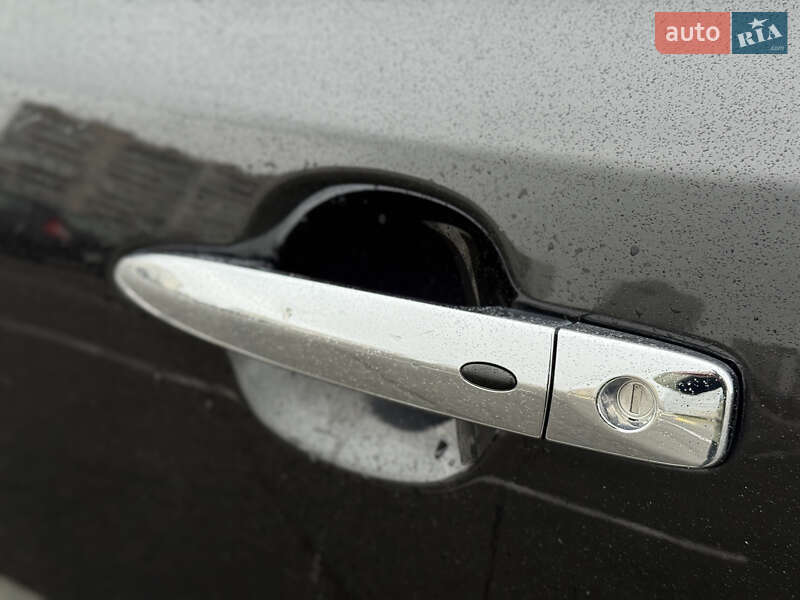 Хэтчбек Nissan Leaf 2018 в Киеве