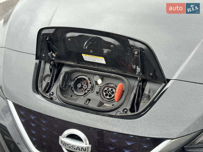 Хэтчбек Nissan Leaf 2018 в Киеве