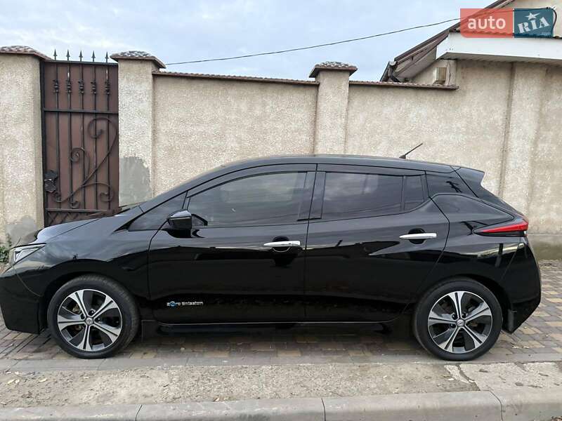 Хэтчбек Nissan Leaf 2018 в Белгороде-Днестровском