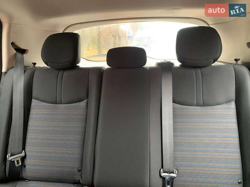 Хэтчбек Nissan Leaf 2024 в Ровно