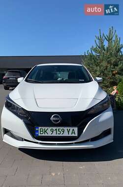 Хетчбек Nissan Leaf 2024 в Рівному
