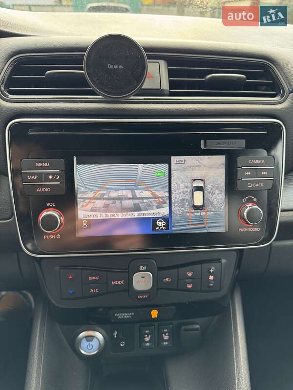 Хэтчбек Nissan Leaf 2019 в Днепре