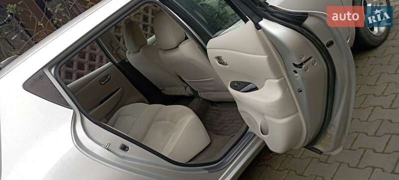 Хэтчбек Nissan Leaf 2012 в Стрые фото 16 Хэтчбек Nissan Leaf 2012 в Стрые