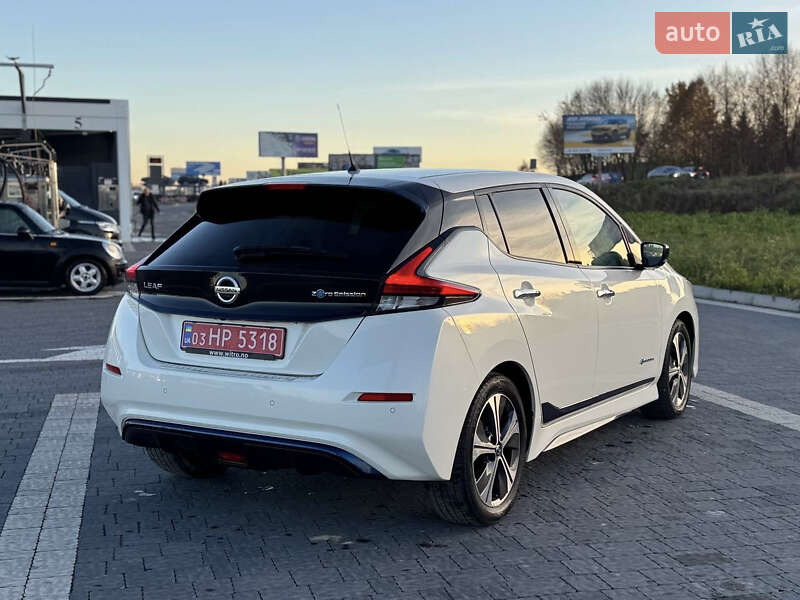 Хэтчбек Nissan Leaf 2018 в Львове