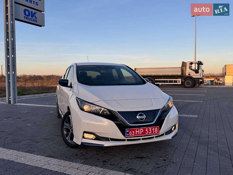 Хэтчбек Nissan Leaf 2018 в Львове
