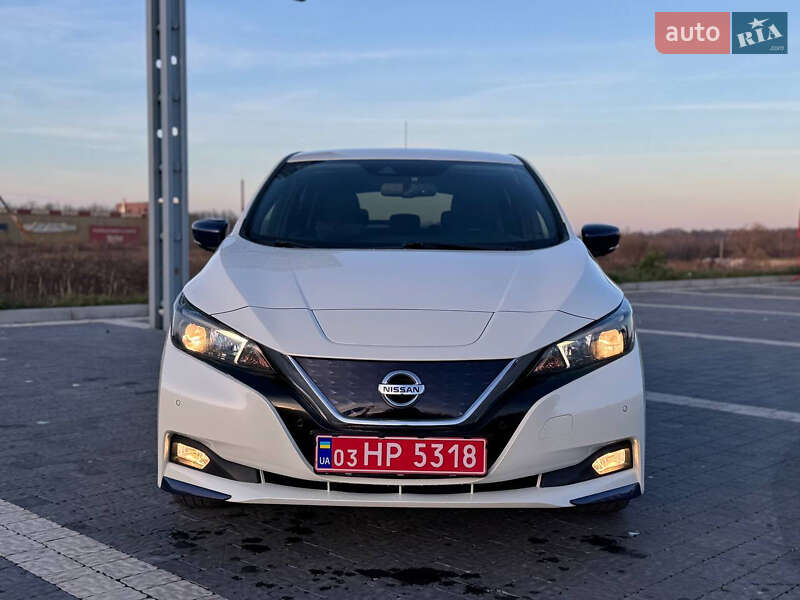 Хэтчбек Nissan Leaf 2018 в Львове