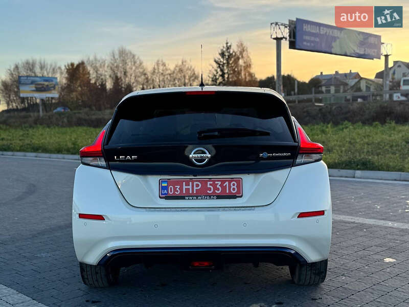 Хэтчбек Nissan Leaf 2018 в Львове
