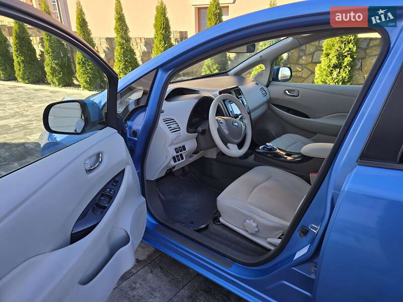 Хэтчбек Nissan Leaf 2011 в Ивано-Франковске фото 12 Хэтчбек Nissan Leaf 2011 в Ивано-Франковске