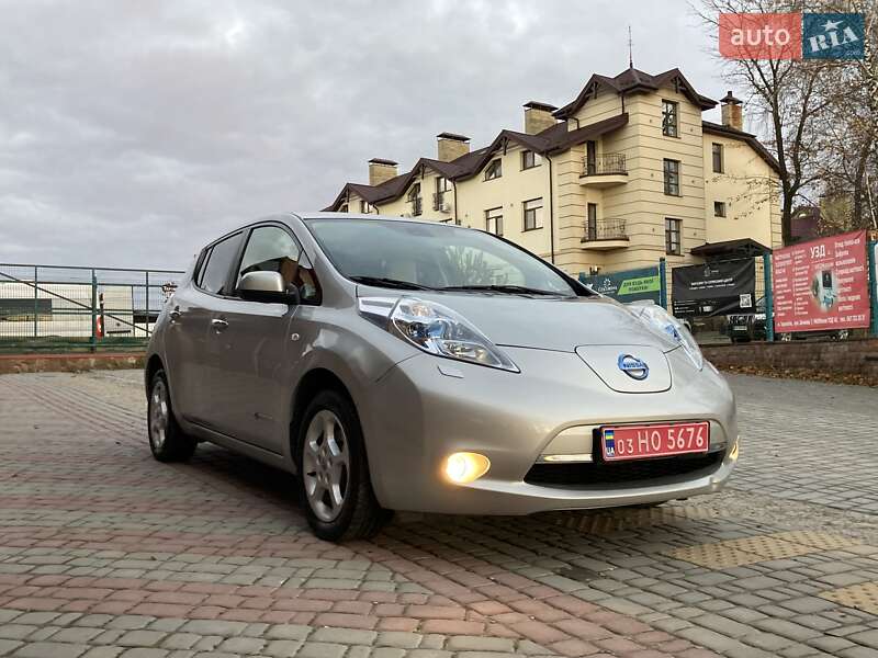 Хэтчбек Nissan Leaf 2013 в Золочеве фото 4 Хэтчбек Nissan Leaf 2013 в Золочеве
