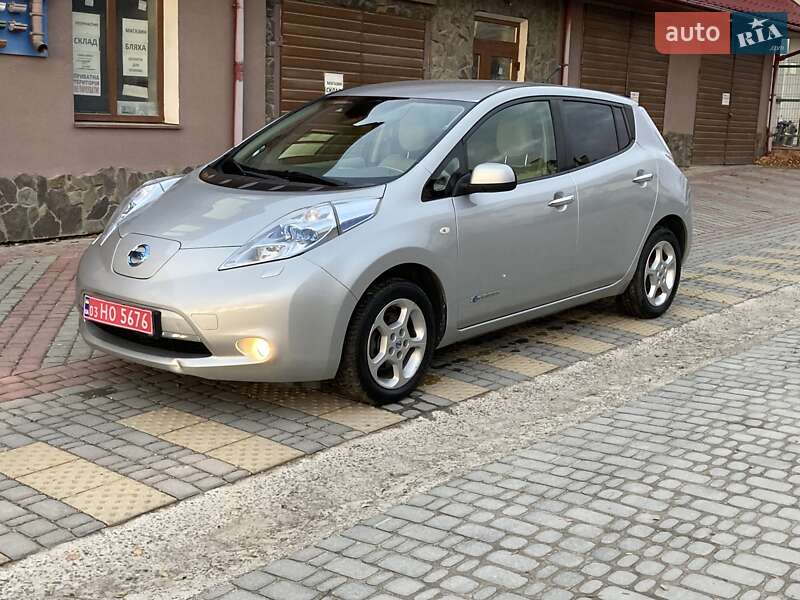 Хэтчбек Nissan Leaf 2013 в Золочеве фото 8 Хэтчбек Nissan Leaf 2013 в Золочеве