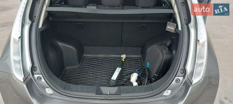 Хэтчбек Nissan Leaf 2015 в Кривом Роге фото 11 Хэтчбек Nissan Leaf 2015 в Кривом Роге