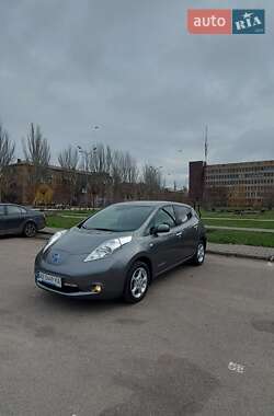 Хетчбек Nissan Leaf 2015 в Кривому Розі