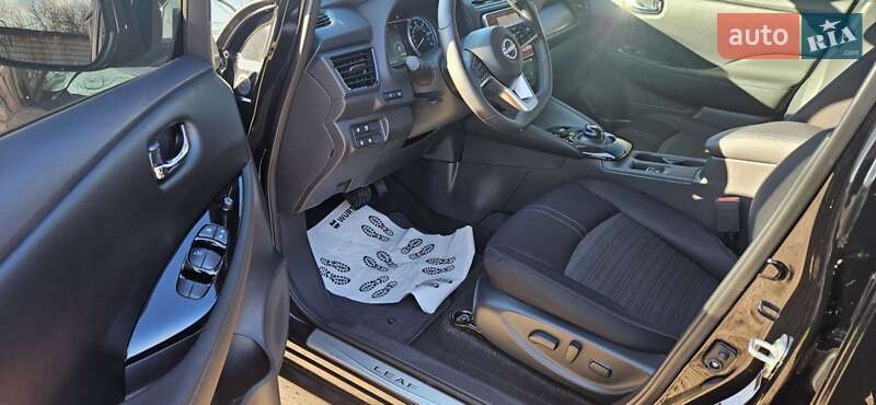 Хетчбек Nissan Leaf 2024 в Кривому Розі фото 11 Хетчбек Nissan Leaf 2024 в Кривому Розі