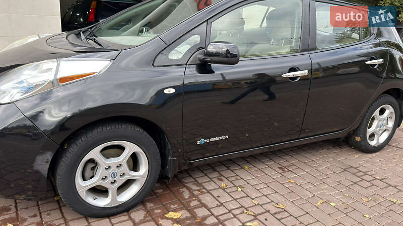Хэтчбек Nissan Leaf 2011 в Одессе фото 4 Хэтчбек Nissan Leaf 2011 в Одессе