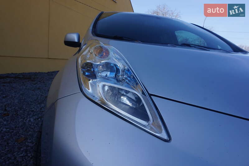 Хэтчбек Nissan Leaf 2013 в Самборе фото 21 Хэтчбек Nissan Leaf 2013 в Самборе