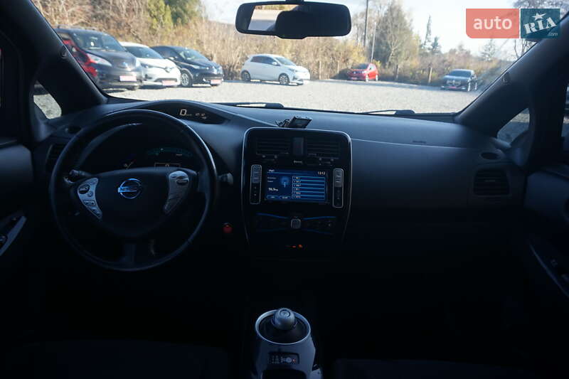 Хэтчбек Nissan Leaf 2013 в Самборе фото 46 Хэтчбек Nissan Leaf 2013 в Самборе