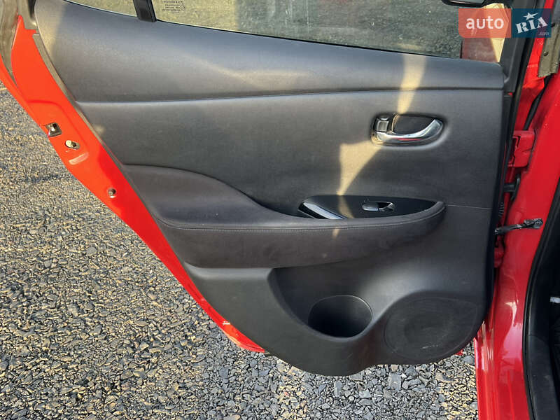 Хэтчбек Nissan Leaf 2017 в Луцке фото 27 Хэтчбек Nissan Leaf 2017 в Луцке