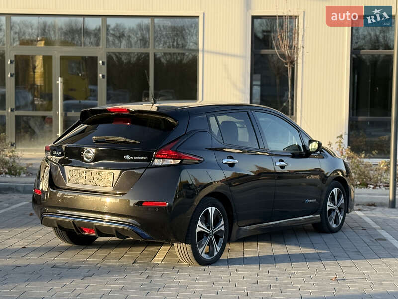 Хэтчбек Nissan Leaf 2018 в Городке фото 4 Хэтчбек Nissan Leaf 2018 в Городке