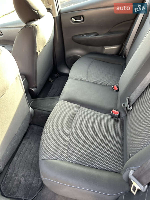 Хэтчбек Nissan Leaf 2017 в Киеве