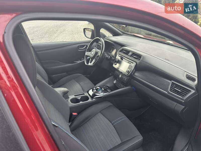 Хэтчбек Nissan Leaf 2019 в Львове фото 13 Хэтчбек Nissan Leaf 2019 в Львове