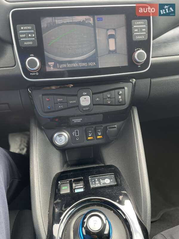 Хэтчбек Nissan Leaf 2020 в Кропивницком