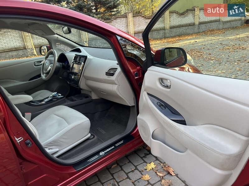 Хэтчбек Nissan Leaf 2012 в Львове фото 10 Хэтчбек Nissan Leaf 2012 в Львове