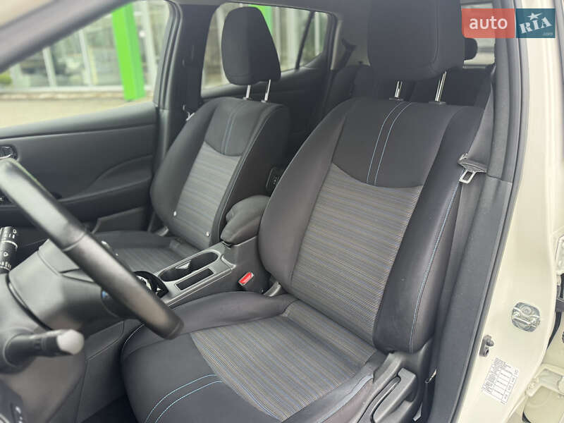 Хэтчбек Nissan Leaf 2018 в Луцке