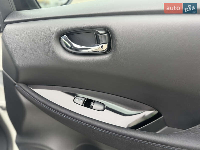 Хэтчбек Nissan Leaf 2018 в Луцке