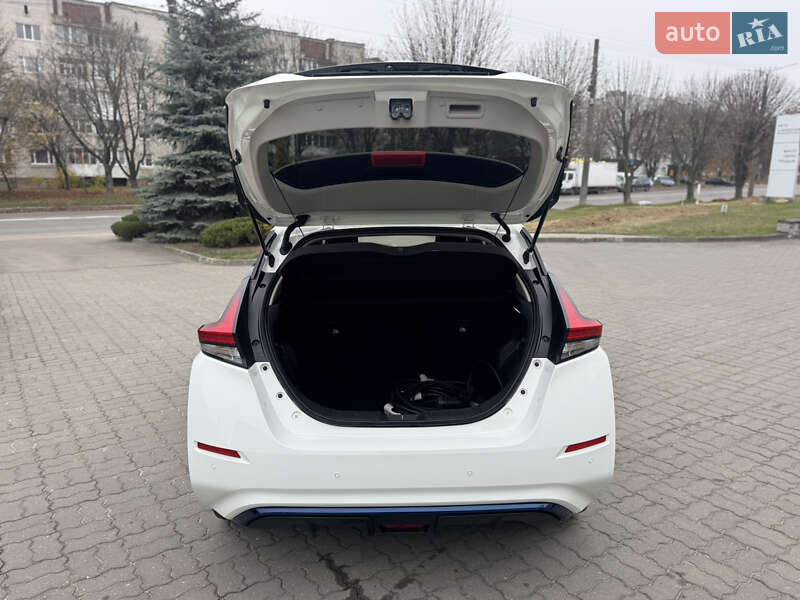 Хэтчбек Nissan Leaf 2018 в Луцке