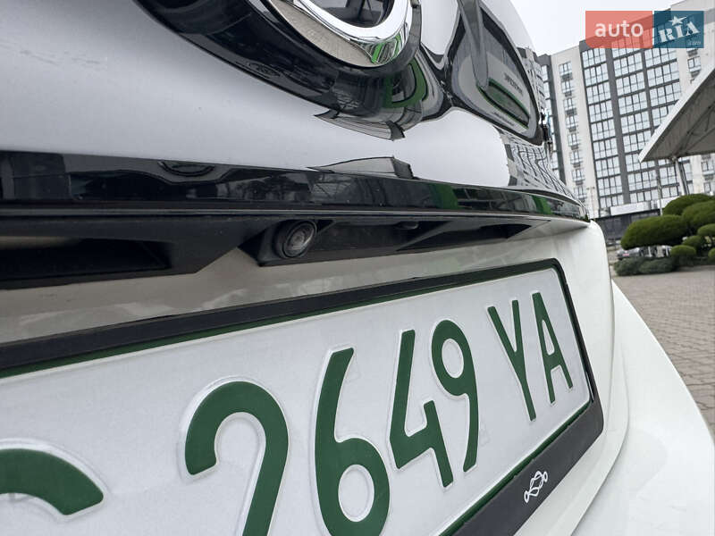 Хэтчбек Nissan Leaf 2018 в Луцке