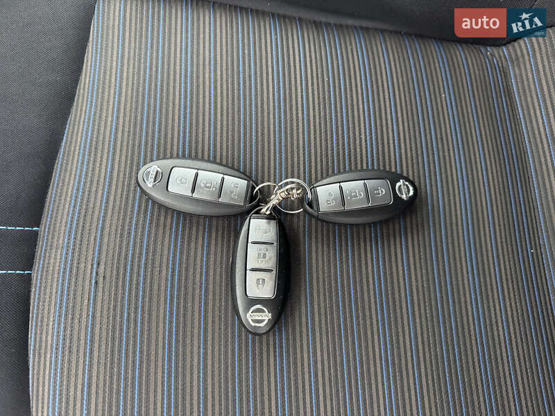 Хэтчбек Nissan Leaf 2018 в Луцке