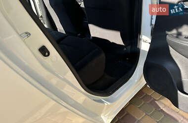 Хэтчбек Nissan Leaf 2014 в Виннице
