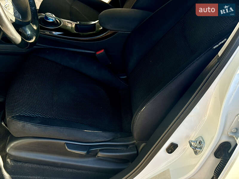 Хэтчбек Nissan Leaf 2014 в Виннице фото 25 Хэтчбек Nissan Leaf 2014 в Виннице