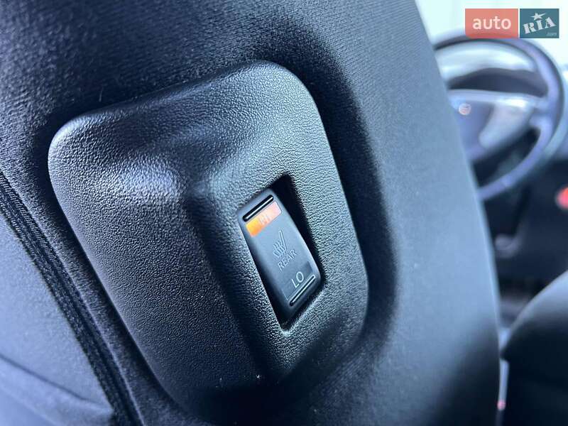 Хэтчбек Nissan Leaf 2014 в Львове