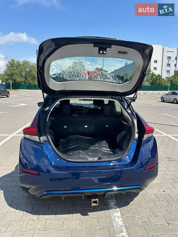 Хетчбек Nissan Leaf 2018 в Києві