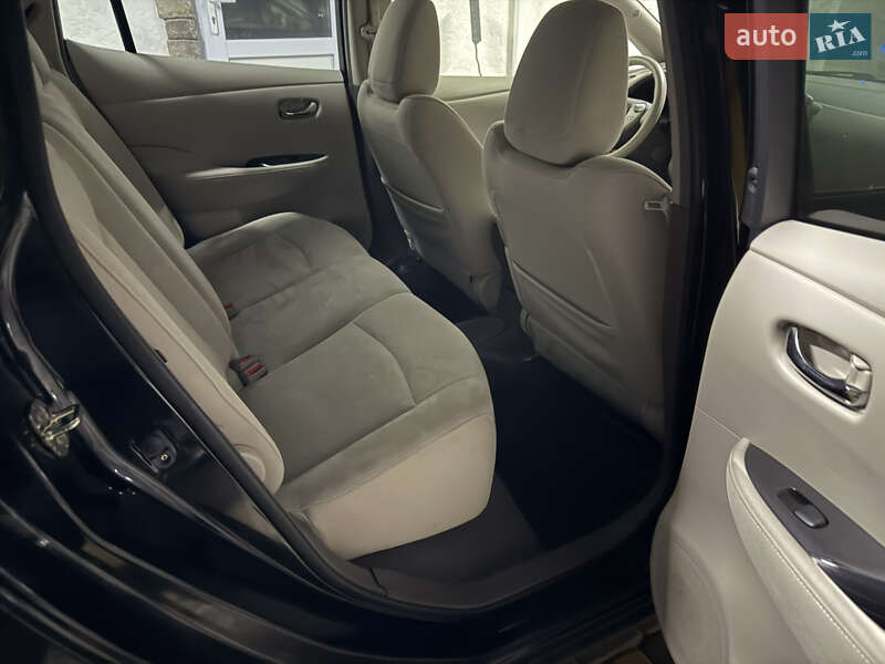 Хэтчбек Nissan Leaf 2012 в Умани фото 19 Хэтчбек Nissan Leaf 2012 в Умани