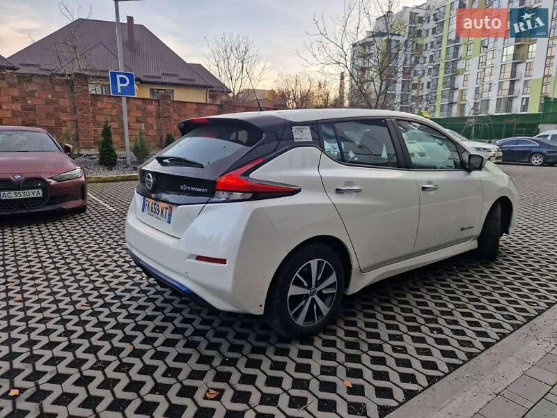 Хэтчбек Nissan Leaf 2019 в Луцке