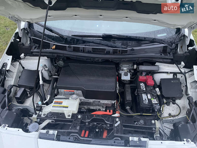 Хэтчбек Nissan Leaf 2019 в Чабеле фото 8 Хэтчбек Nissan Leaf 2019 в Чабеле