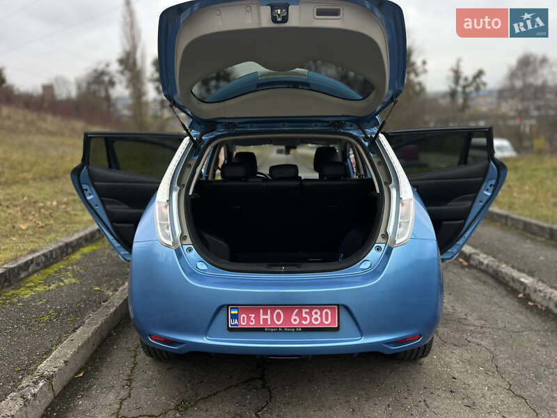 Хэтчбек Nissan Leaf 2014 в Ровно