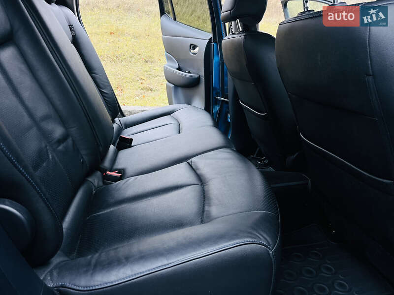 Хэтчбек Nissan Leaf 2014 в Ровно
