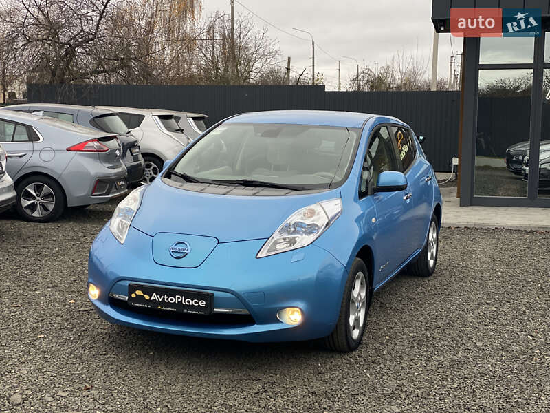 Хэтчбек Nissan Leaf 2011 в Луцке