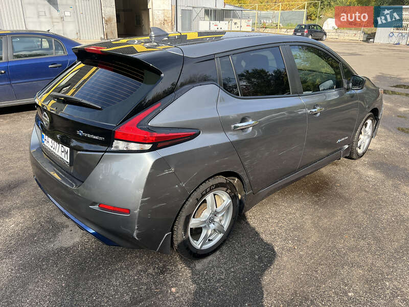 Хетчбек Nissan Leaf 2018 в Харкові